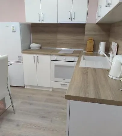 Luxury And Stylish Apartmen, Metro Station Obelya Sofia