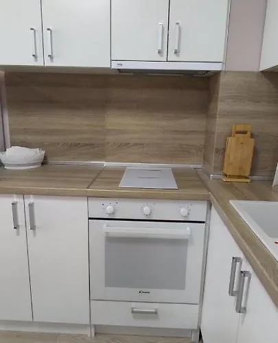 Luxury And Stylish Apartmen, Metro Station Obelya Appartement Sofia