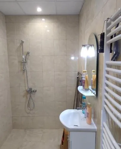 Appartement Luxury And Stylish Apartmen, Metro Station Obelya Sofia