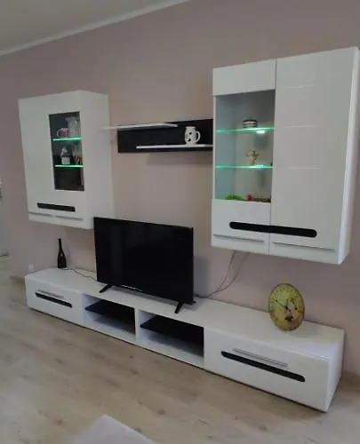 Luxury And Stylish Apartmen, Metro Station Obelya Appartement Sofia