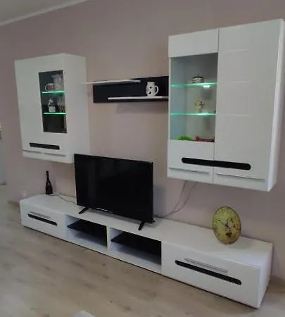 Luxury And Stylish Apartmen, Metro Station Obelya Apartment Sofia